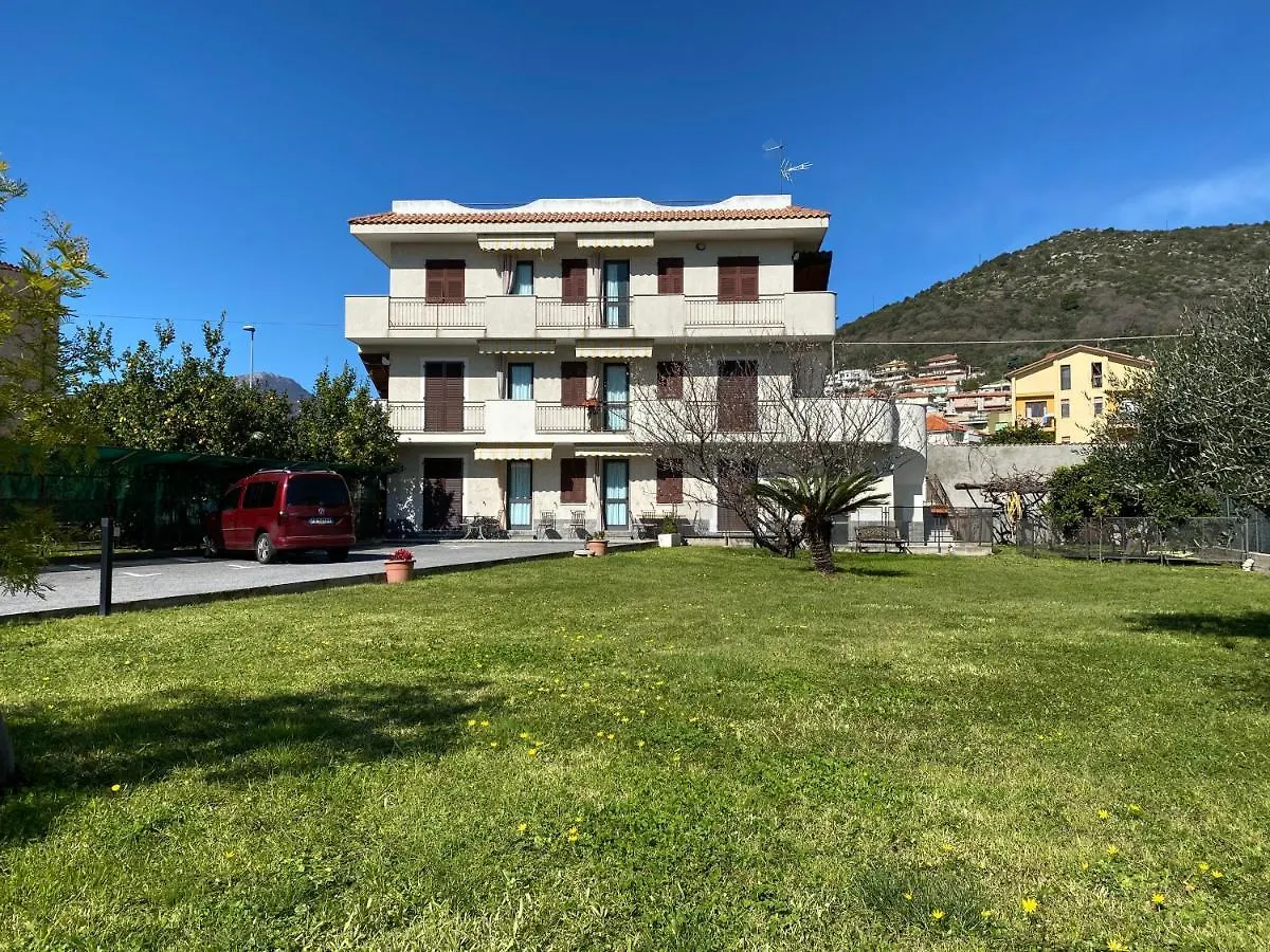 I Fiori Di Pietra 2 Apartment Pietra Ligure