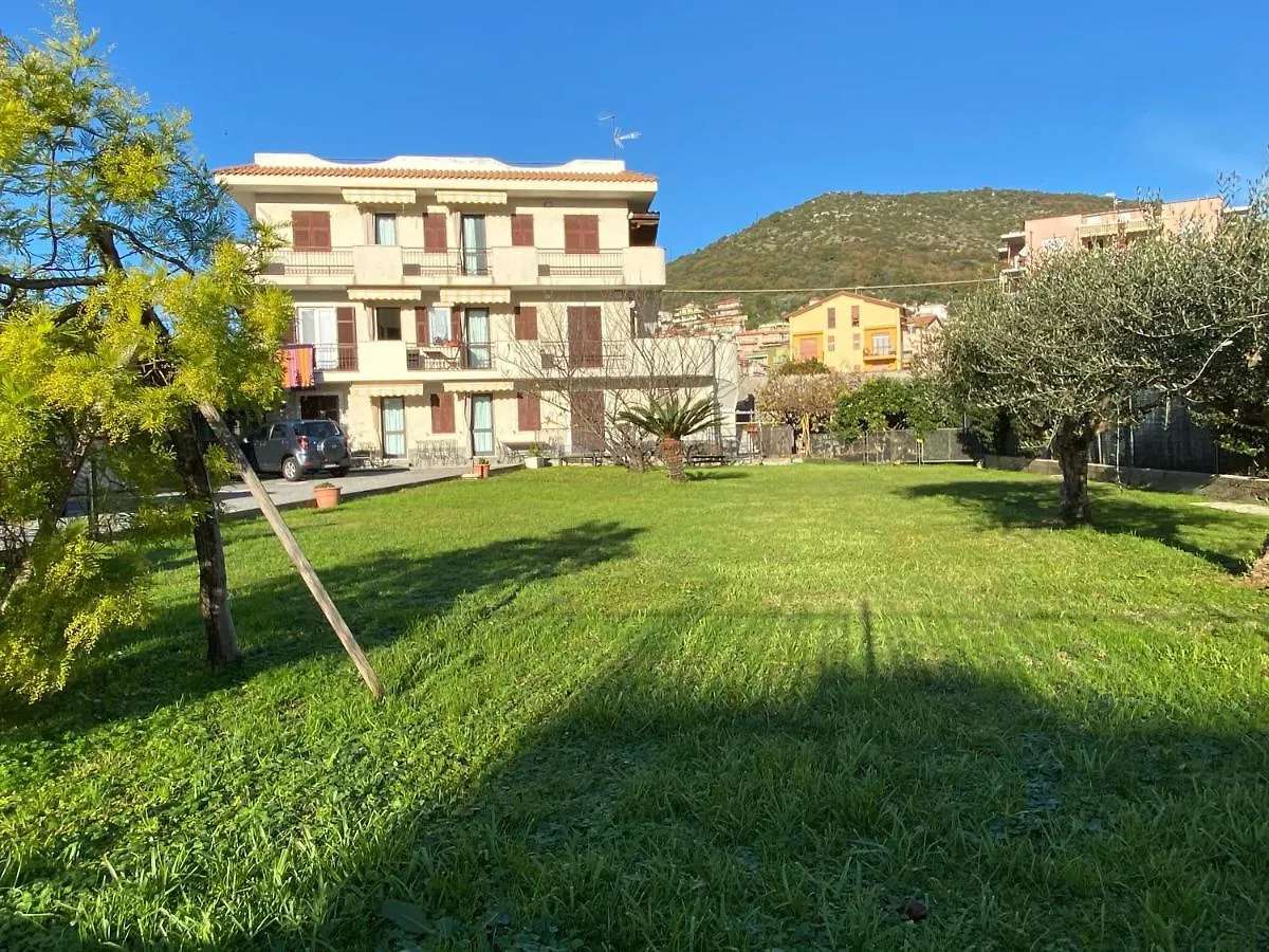 I Fiori Di Pietra 2 Apartment Pietra Ligure