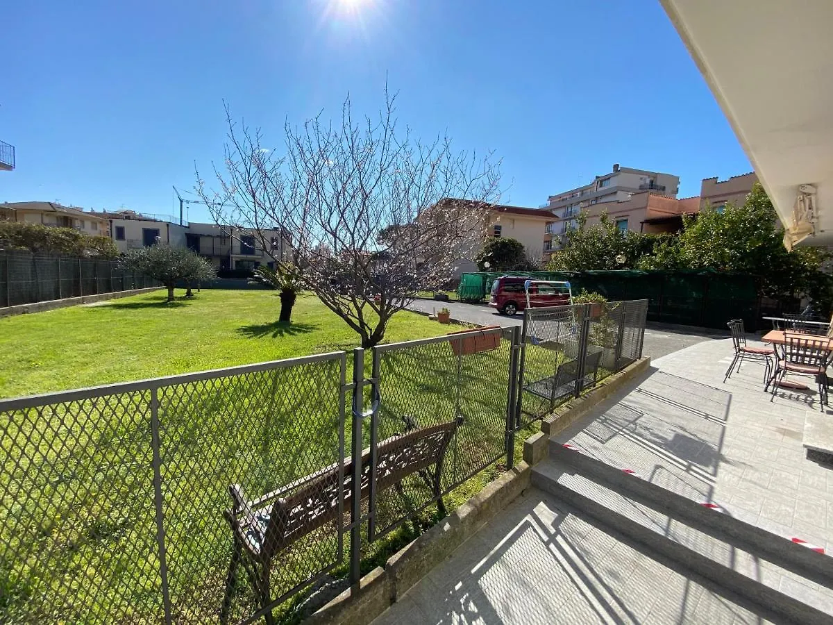 I Fiori Di Pietra 2 Apartment Pietra Ligure