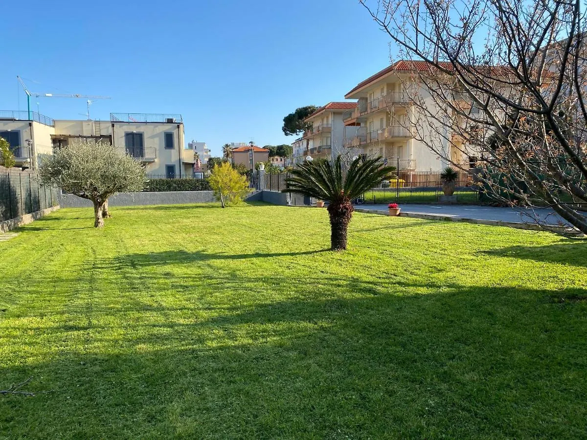 I Fiori Di Pietra 2 Apartment Pietra Ligure